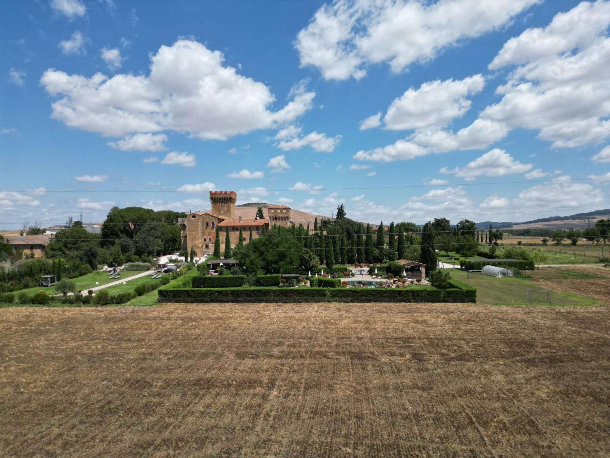 Agriturismo Castello La Grancia Di Spedaletto Pienza Exteriör bild