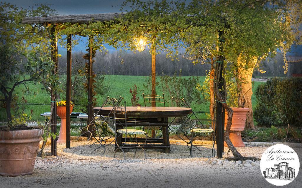 Agriturismo Castello La Grancia Di Spedaletto Pienza Exteriör bild